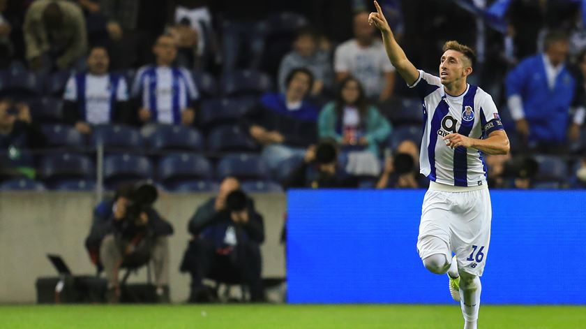 Herrera voltará a ser titular do FC Porto na Turquia, frente ao Besiktas. Foto: José Coelho/Lusa