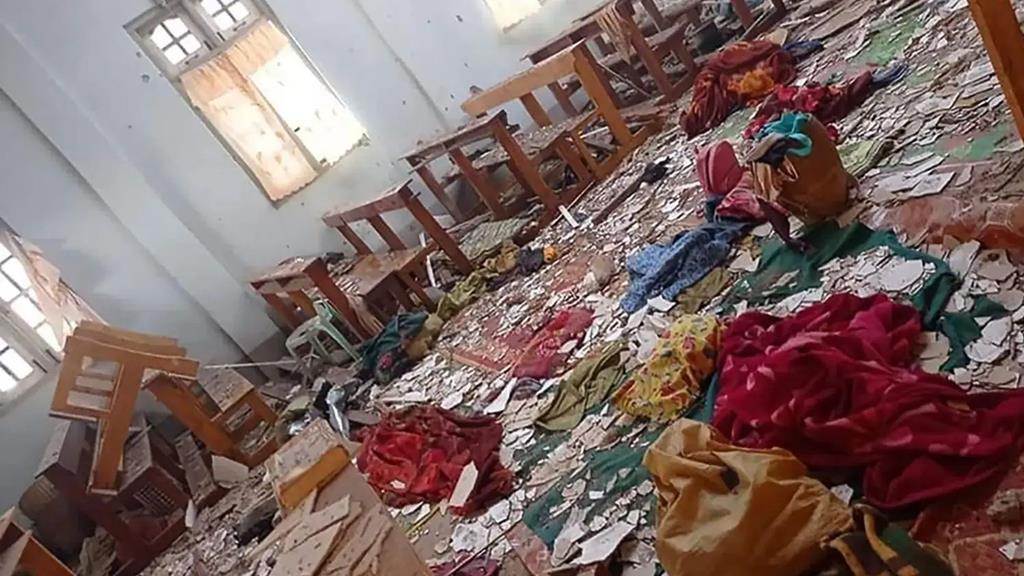 Bomba faz quatro mortos e destrói igreja. Foto: DR