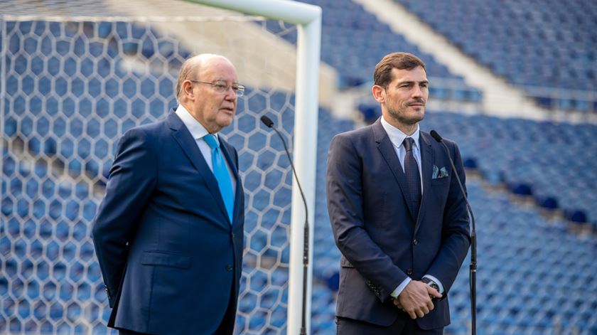 Iker Casillas renovou contrato com o FC Porto, antes de ter sofrido o enfarte do miocárdio. Foto: FC Porto