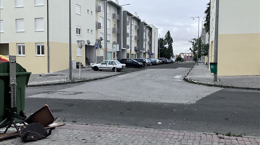 "Se despejarem vão pôr as pessoas onde? Na rua?"