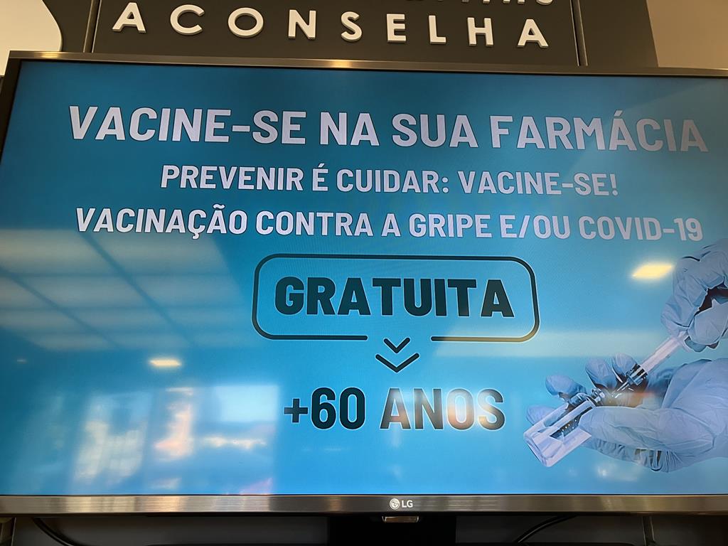 Farmácia em Braga - campanha sazonal de vacinação 2023/2024. Foto: Isabel Pacheco/RR