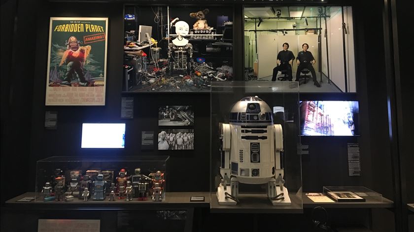 O R2-D2 é uma das 200 peças da exposição “Hello Robot”