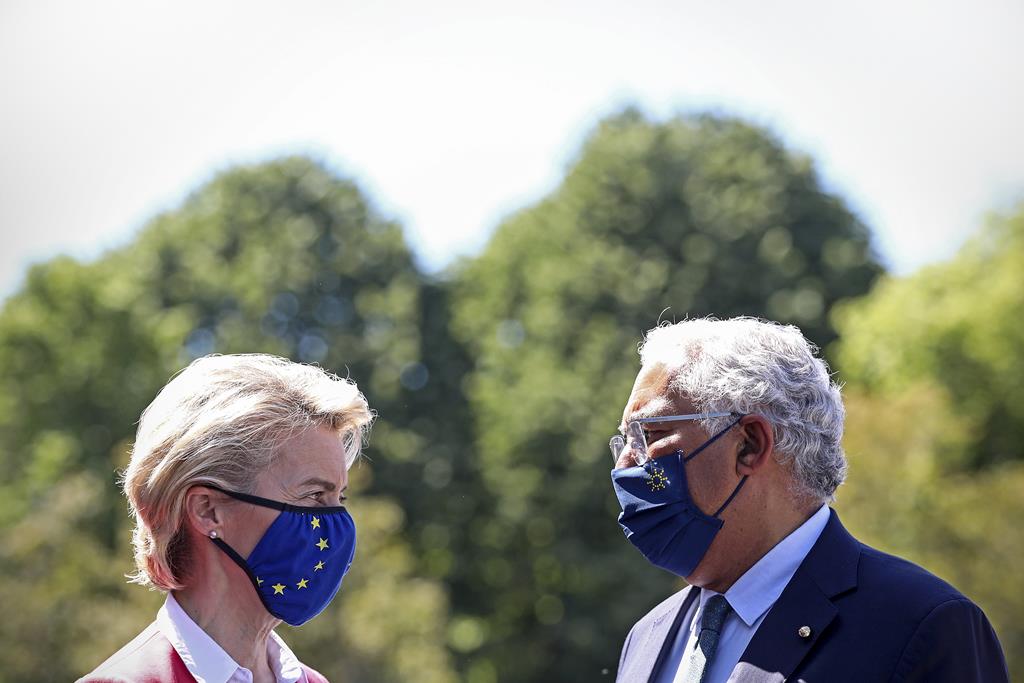 António Costa com a presidente da Comissão Europeia, Ursula von der Leyen. Foto: António Pedro Santos/Lusa