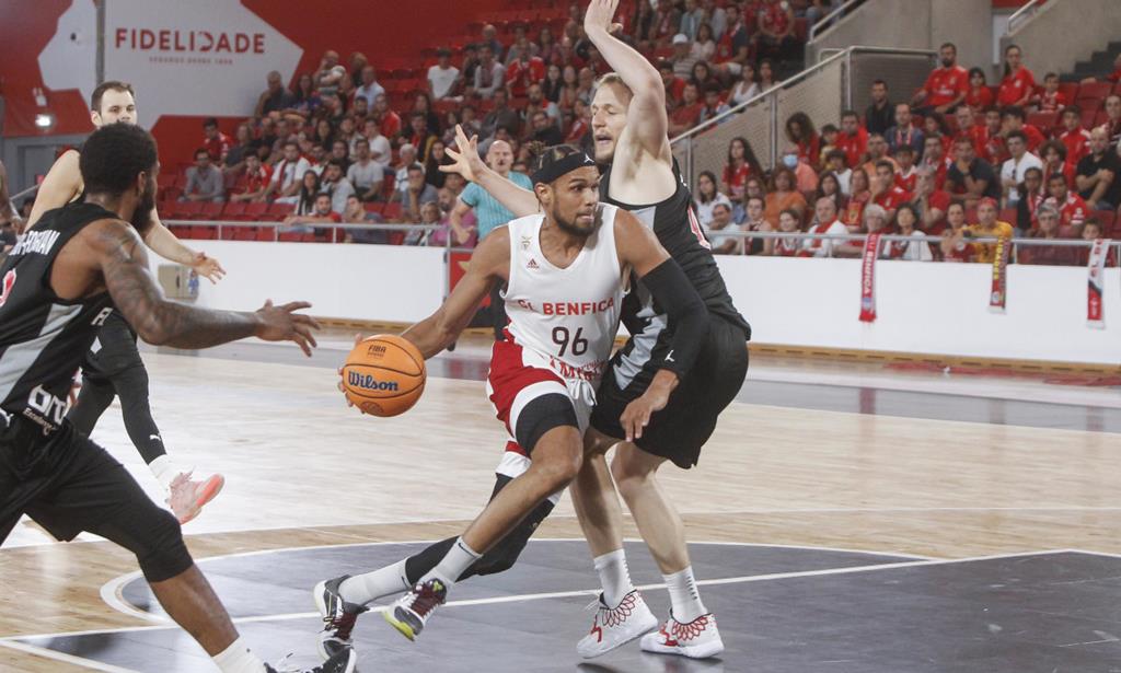 Basquetebol. Benfica apura-se para fase de grupos da Champions