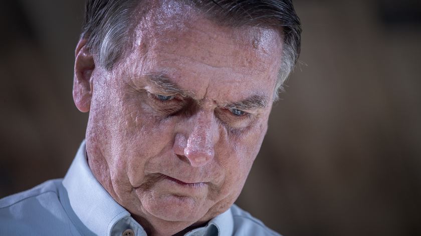 Bolsonaro volta a Brasília. Segurança furou esquema de ex-Presidente