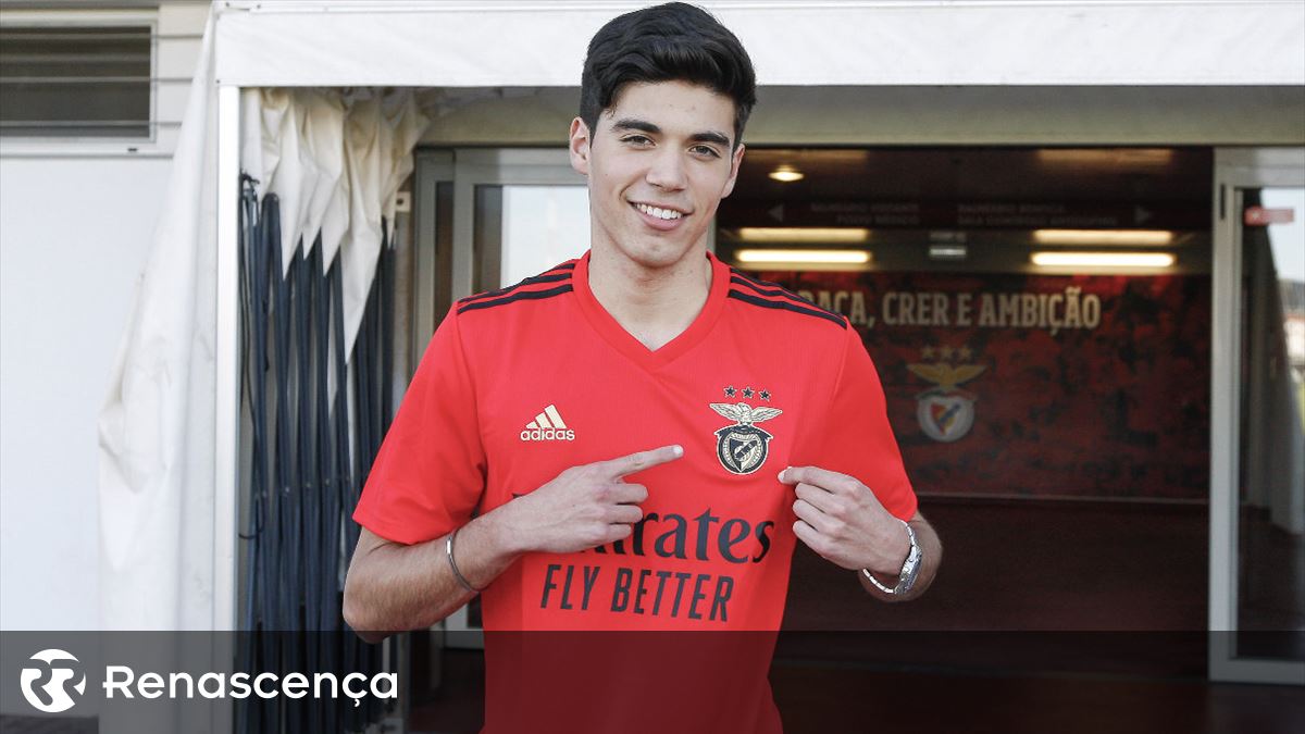 Benfica contrata jovem internacional cubana ao CP Natação 