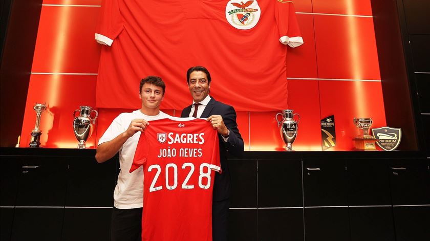 João Neves e Rui Costa, Benfica. Foto: SLB