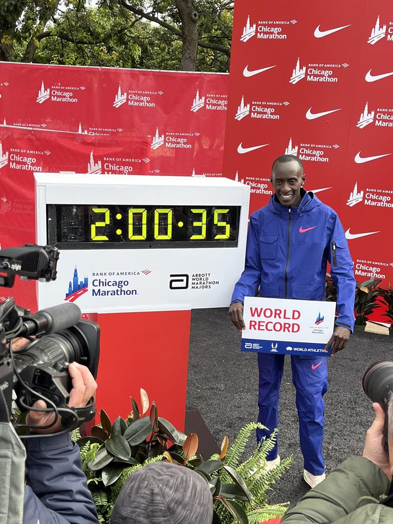 Kelvin Kiptum, maratona, recorde do mundo 2023. Foto: Twitter Maratona de Chicago