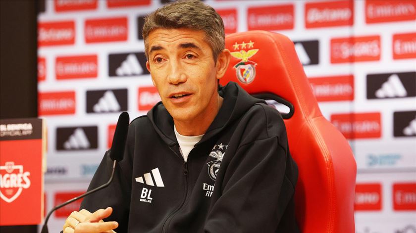 Bruno Lage diz que "chip" do Benfica é "conquistar os três pontos" no Bessa