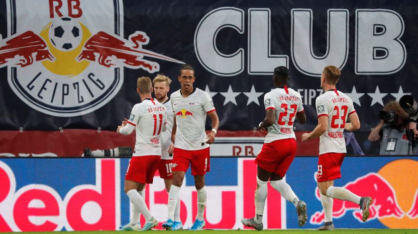 Forsberg, com o número 10, marcou o golo do Leipzig ao Bayern Munique. Foto: Frabrizio Bensch/Reuters