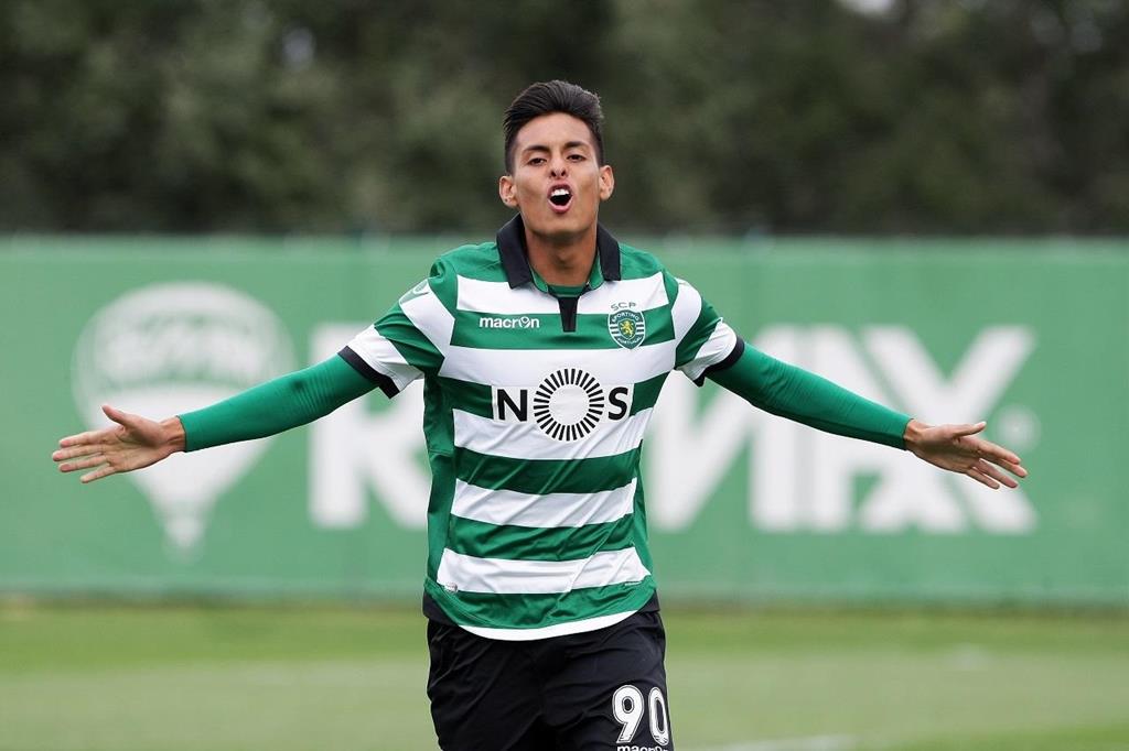 Leonardo Ruiz celebra golo de verde e branco. Foto: Sporting CP