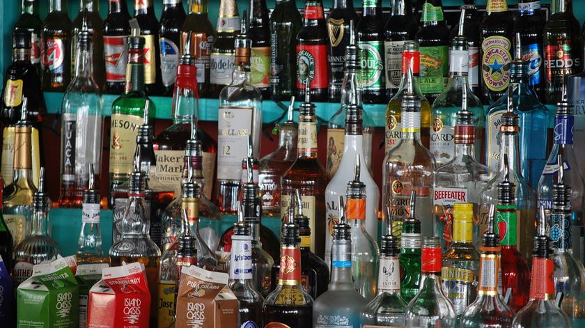 "As bebidas alcoólicas são os produtos menos regulados do mercado", alerta Alberto Alemanno. Foto: Pixabay