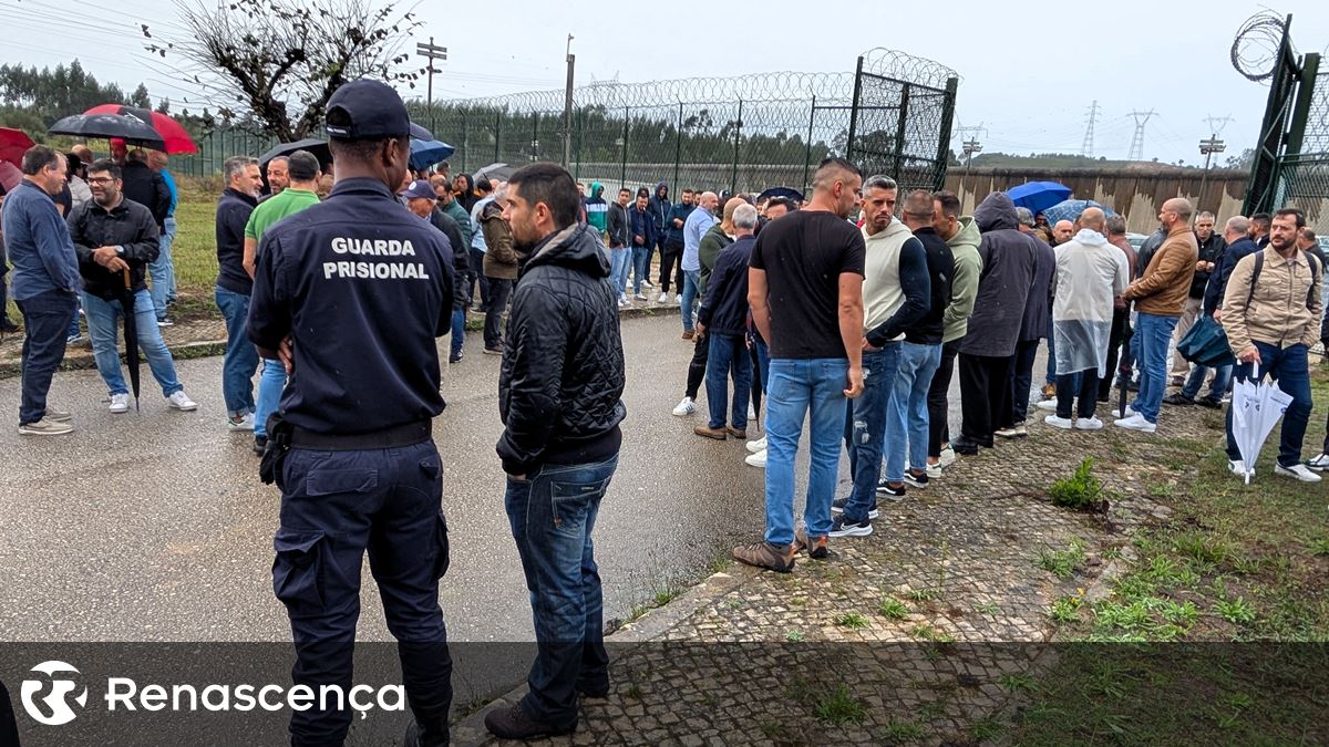 ​“Muitas vezes são dois guardas para 300 presos. A segurança é descurada sempre”