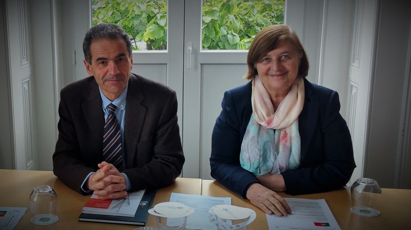O ministro da Ciência, Manuel Heitor, e a nova presidente da FCT, Helena Pereira. Foto: Cristina Nascimento/RR