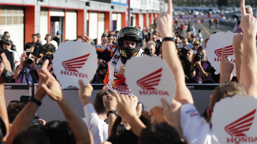 Foi em Motegi que em 2018 Marc Márquez festejou o sétimo título de campeão de MotoGP Foto: Toru Hanai/Reuters