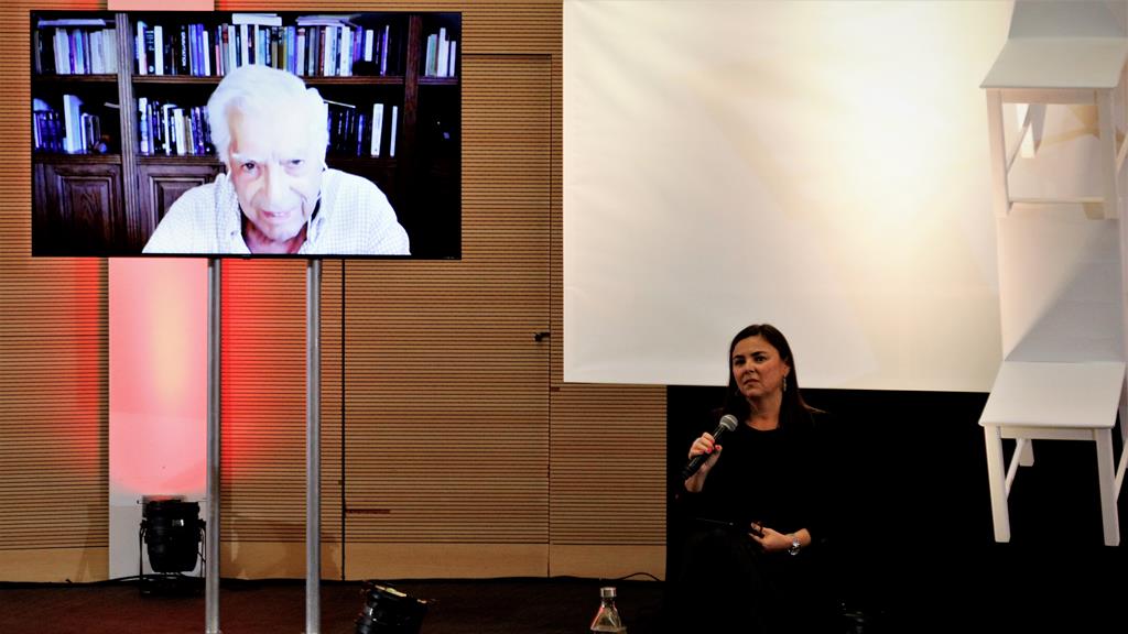 Mario Vargas Llosa na Bienal Internacional de Poesia Oeiras. Foto: Pedro Loureiro