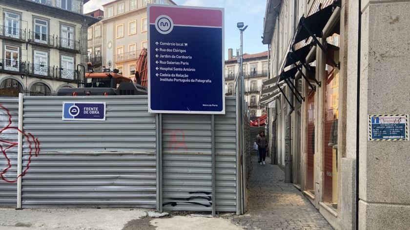 Metro do Porto. Comerciantes não veem um fim para as obras na Linha Rosa