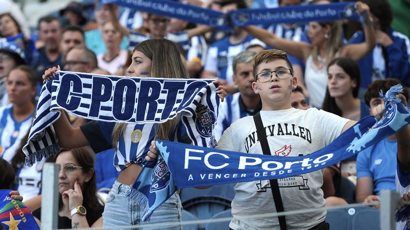 Agora o recorde é oficial: 18.131 sócios do FC Porto votaram até às 16h00