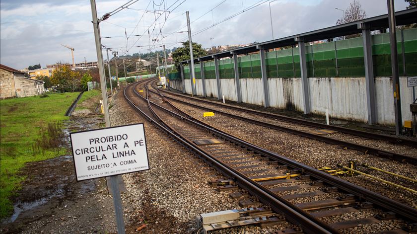Alta velocidade. Linha vai ter velocidade máxima de 250 km/h entre Porto e Valença