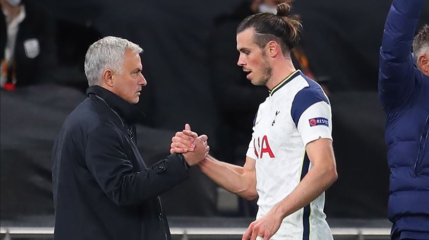 José Mourinho treina atualmente o Tottenham. Foto: Cath Ivill/EPA