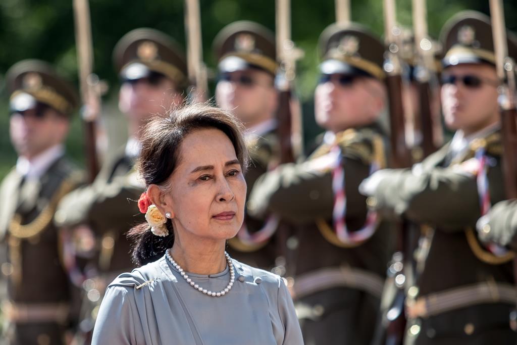 Líder do Myanmar Aung San Suu Kyi, detida pelas forças militares do país. Foto: Martin Divisek/EPA
