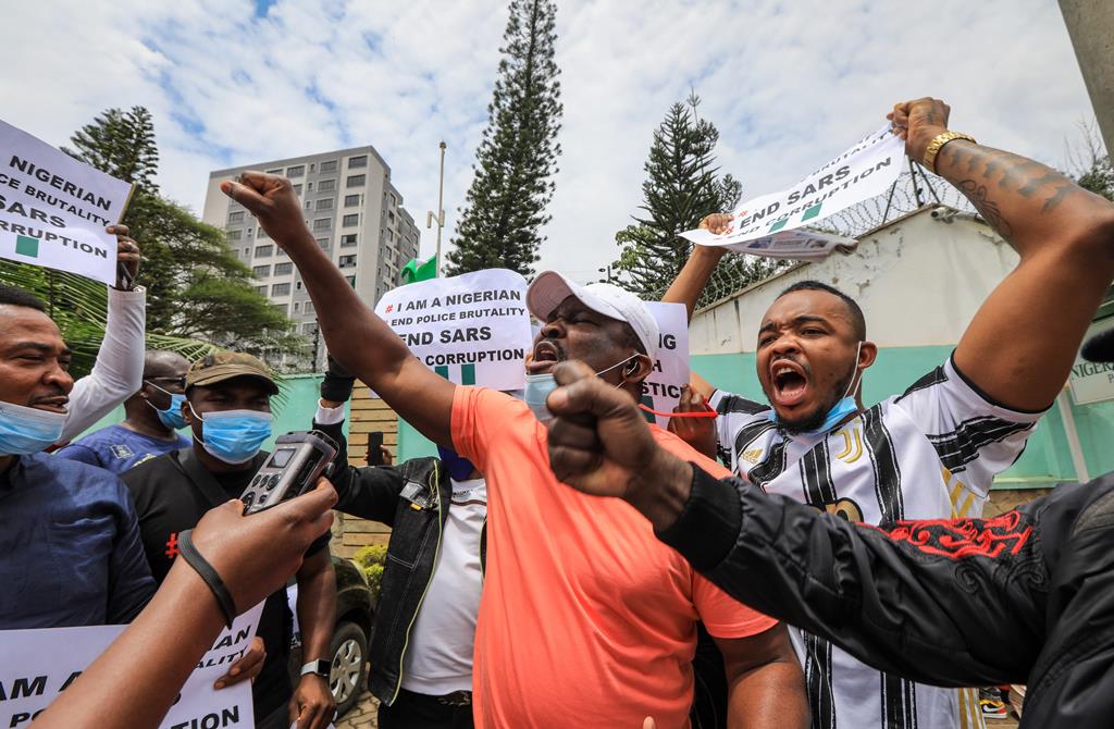 Alguns protestos foram reprimidos com medidas excessivas, diz Amnistia. Foto: Daniel Irungu/EPA