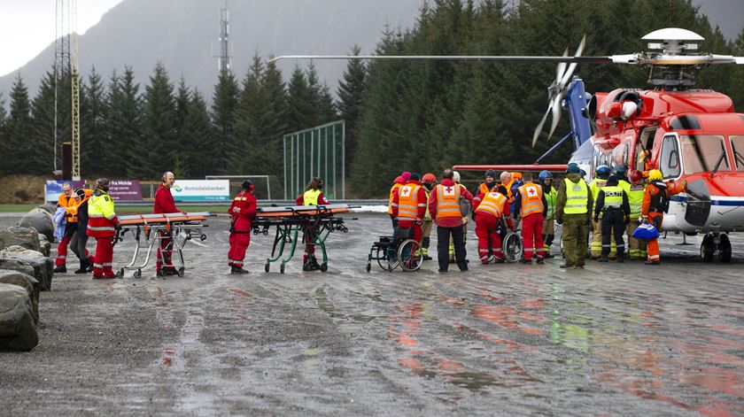 Falta resgatar uma pessoa. Foto: Svein Ove Ekornesvag/EPA