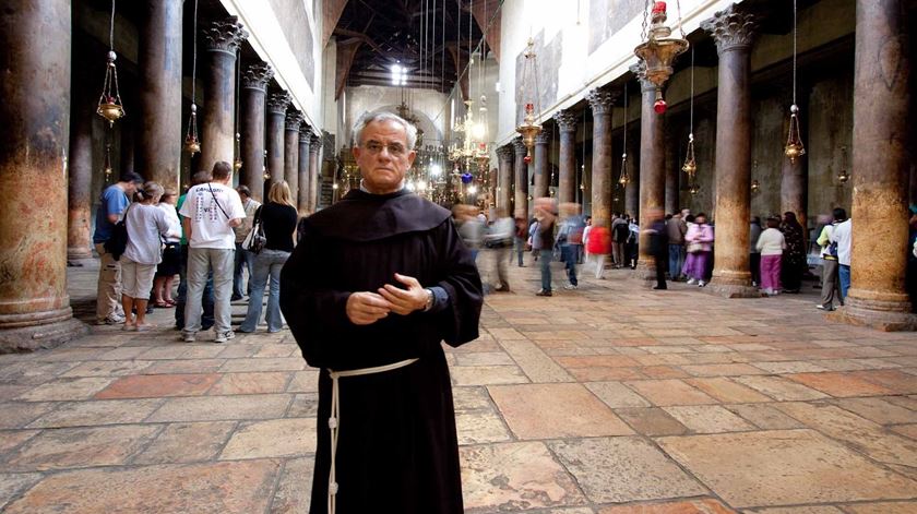 Padre Artemio Vítores, franciscano na Basílica da Natividade. Foto: AIS