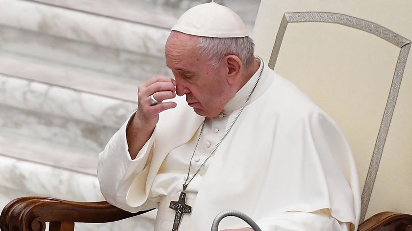 "Em algumas circunstâncias, toca-se em dinheiro e suja-se as mãos", disse o Papa. Foto: Ettore Ferrari/EPA