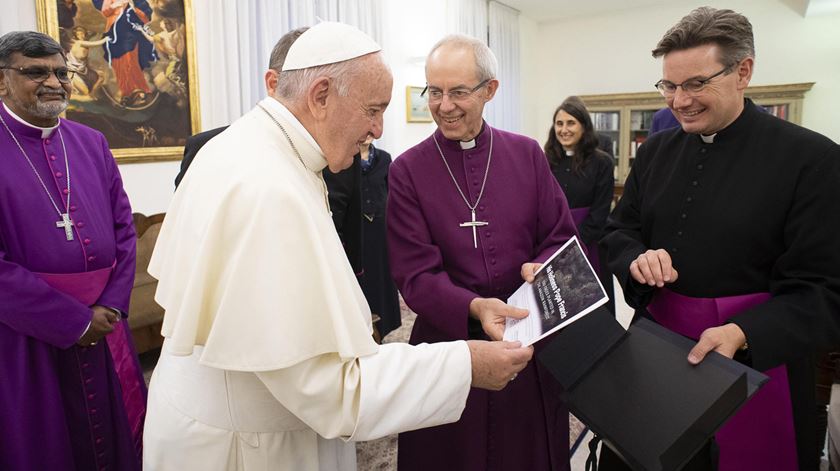 Papa Francisco com arcebispo da Cantuária, Justin Welby. Foto: Vaticano/EPA