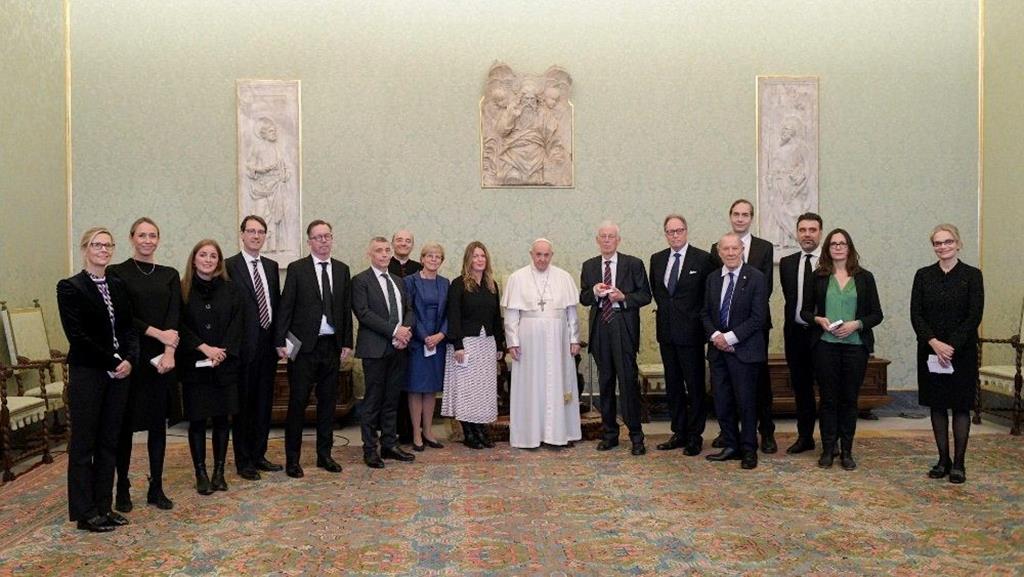 Papa Francisco com membros da Academia Sueca. Foto: DR