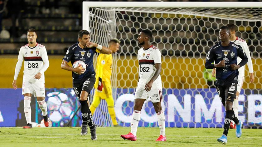 Pellerano fez o golo do empate do Indendiente nos descontos da segunda parte. Foto: Daniel Tapia/Reuters