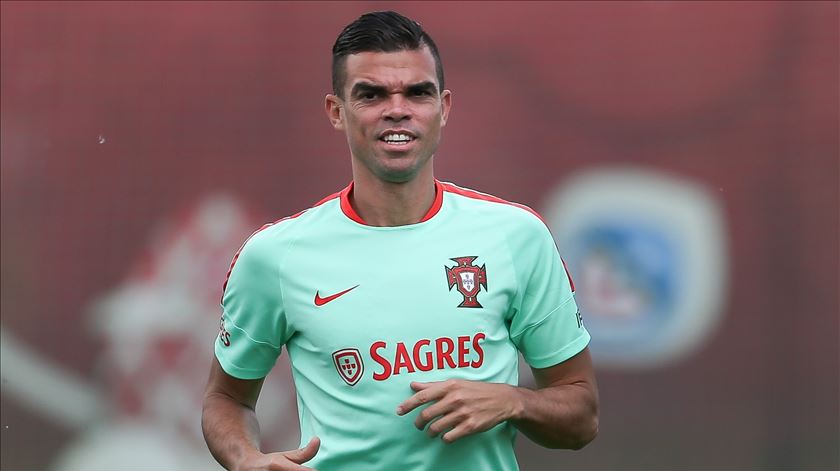 Pepe só quer elevar o nome de Portugal. Foto: EPA