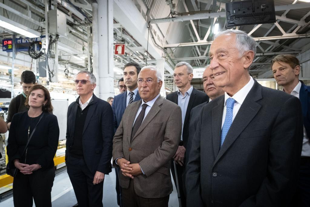 Presidente da República e primeiro-ministro na visita à Stellantis. Foto: Clara Azevedo/ Gabinete primeiro-ministro