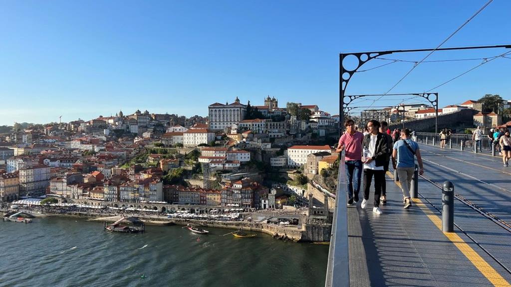 Ponte D. Luiz I é um dos grandes polos de atração turística entre o Porto e Gaia. Foto: Bruna Scirea/DR