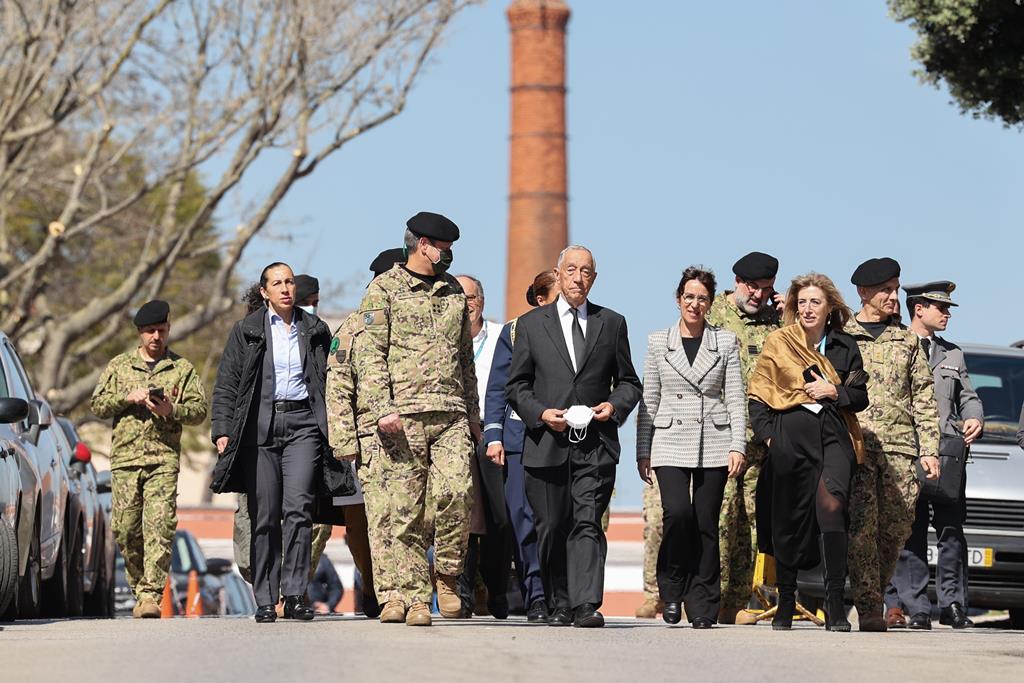 Presidente e ministra da Defesa visitaram hoje o campo militar de Santa Margarida. Foto: António Cotrim/Lusa