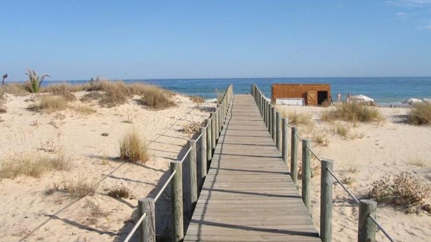 A praia do Barril, em Tavira, no Algarve. Foto: DR