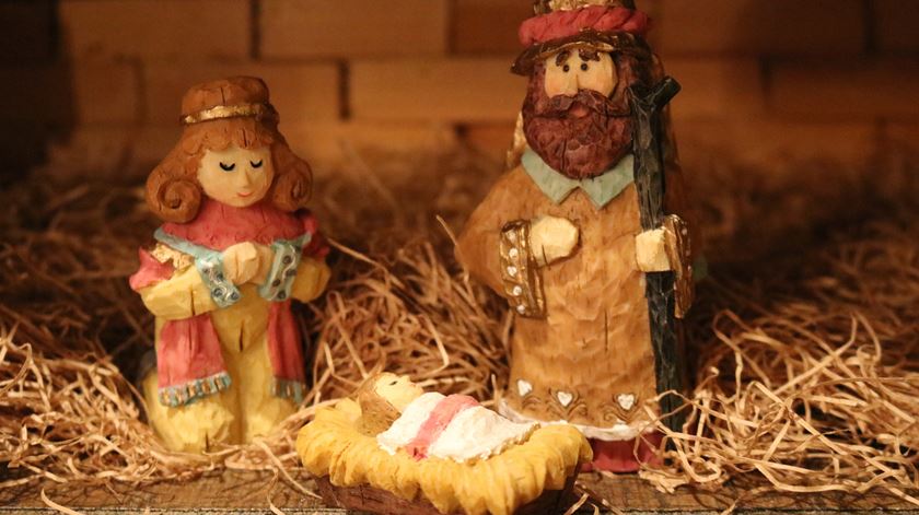 No Natal os cristãos celebram o nascimento de Cristo. Foto: Chris Sowder/Unsplash