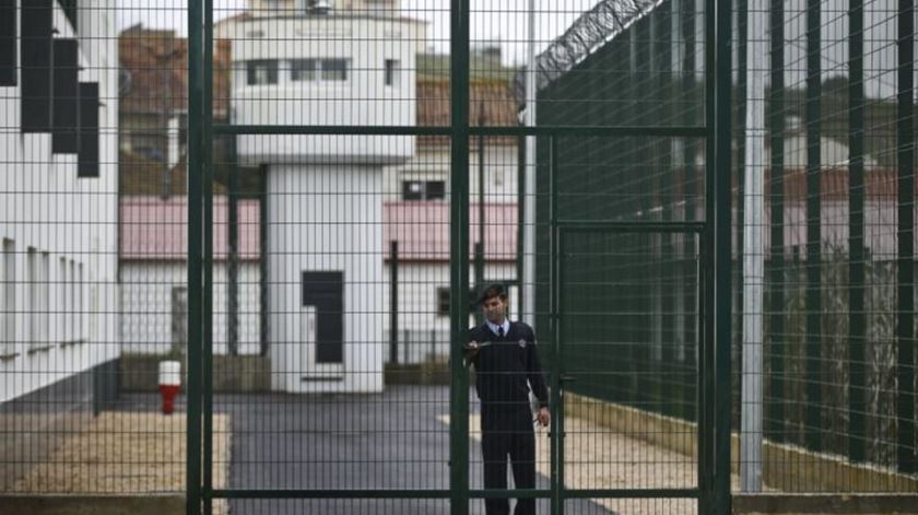 Prisões fechadas a visitas. Foto: Lusa