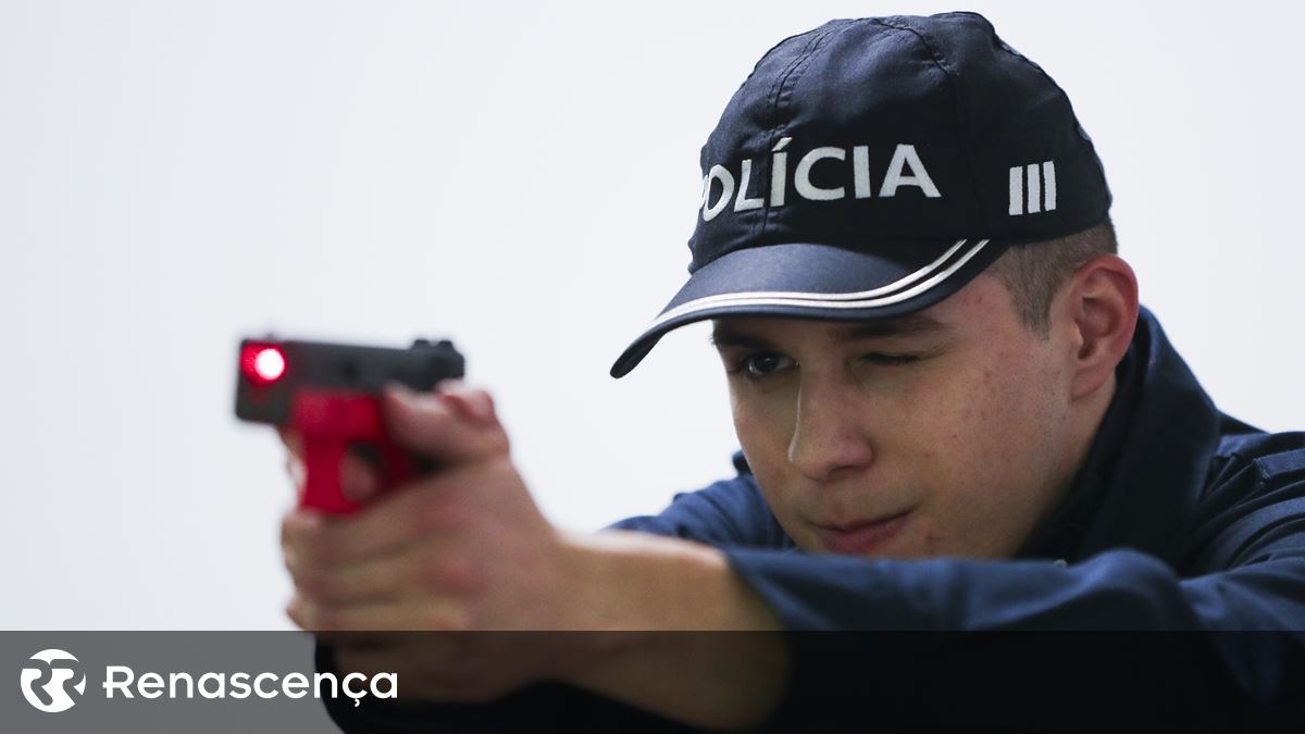 Homem detido por assalto a banco em Oeiras com recurso a arma de alarme