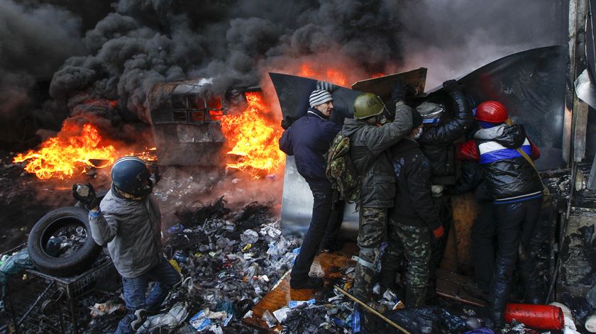 Conflitos em Kiev durante o processo de anexação da Crimeia, em 2014. Foto: Reuters