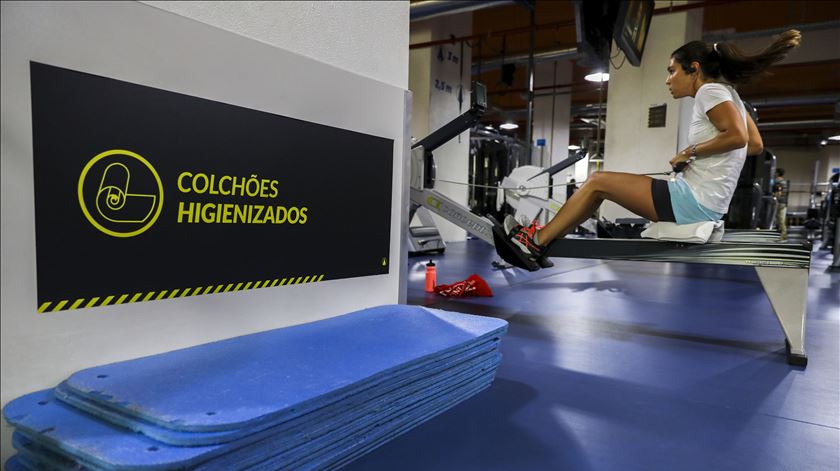 Fazer exercício físico é investimento na saúde, lembra responsável do setor.  Foto: Miguel A. Lopes/Lusa