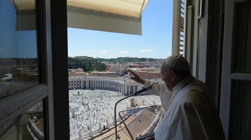 Francisco disse que pactuar apenas com quem pensa como nós, "é uma feia tentação que divide". Foto: Vatican Media