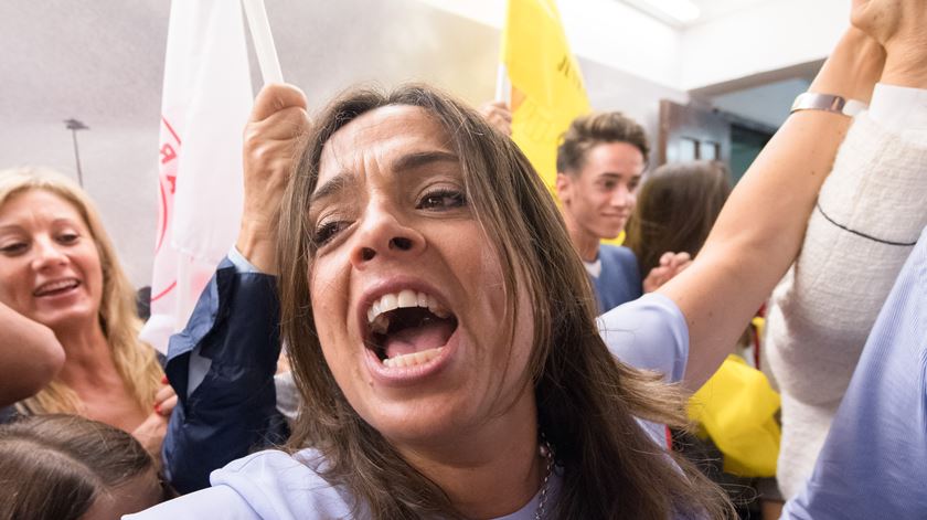 Luísa Salgueiro em festa. Foto: Rui Farinha/Lusa