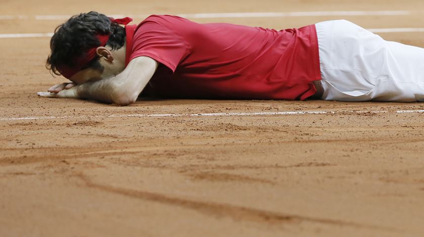 Federer está de volta aos torneios de terra batida. Foto: Gonzalo Fuentes/Reuters