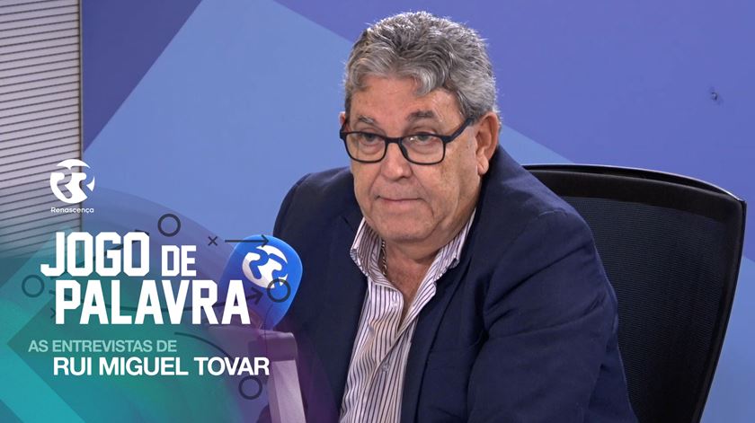 Guilherme Farinha. "Aterrei um avião comercial em Bissau a ouvir a Bola Branca"