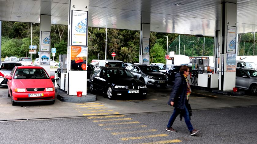 Preços dos combustíveis serão atualizados no arranque da primeira semana completa de 2020. Foto: Joana Gonçalves/RR