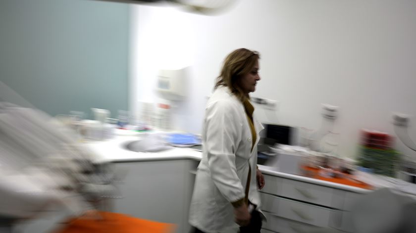Utilização dos telefones nos centros de saúde aumentou com a pandemia. Foto: Joana Gonçalves/RR