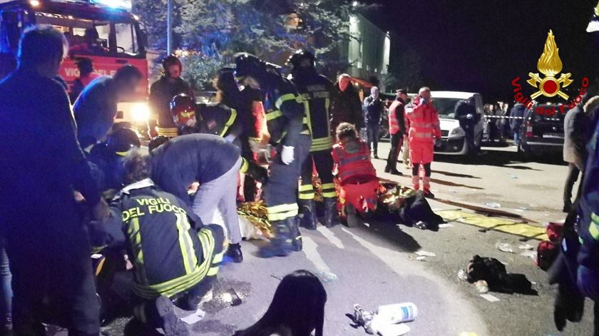Seis mortos em incidente numa discoteca italiana. Foto: Bombeiros de Italia