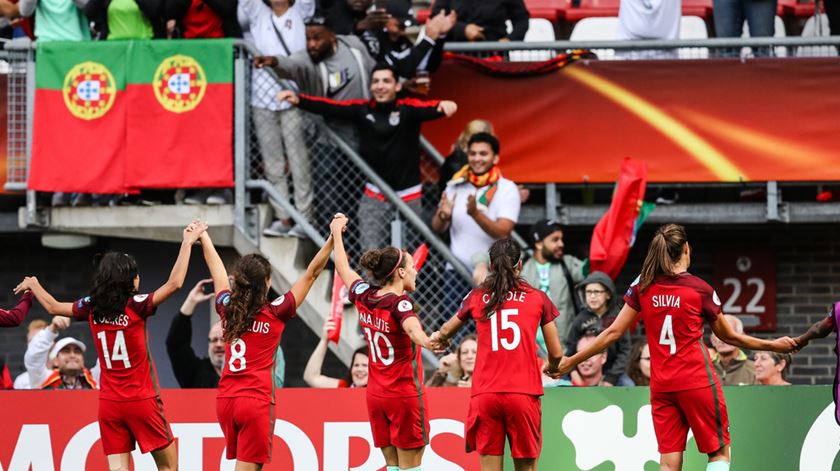 Portugal festeja a vitória (2-1) sobre a Escócia. Foto: UEFA